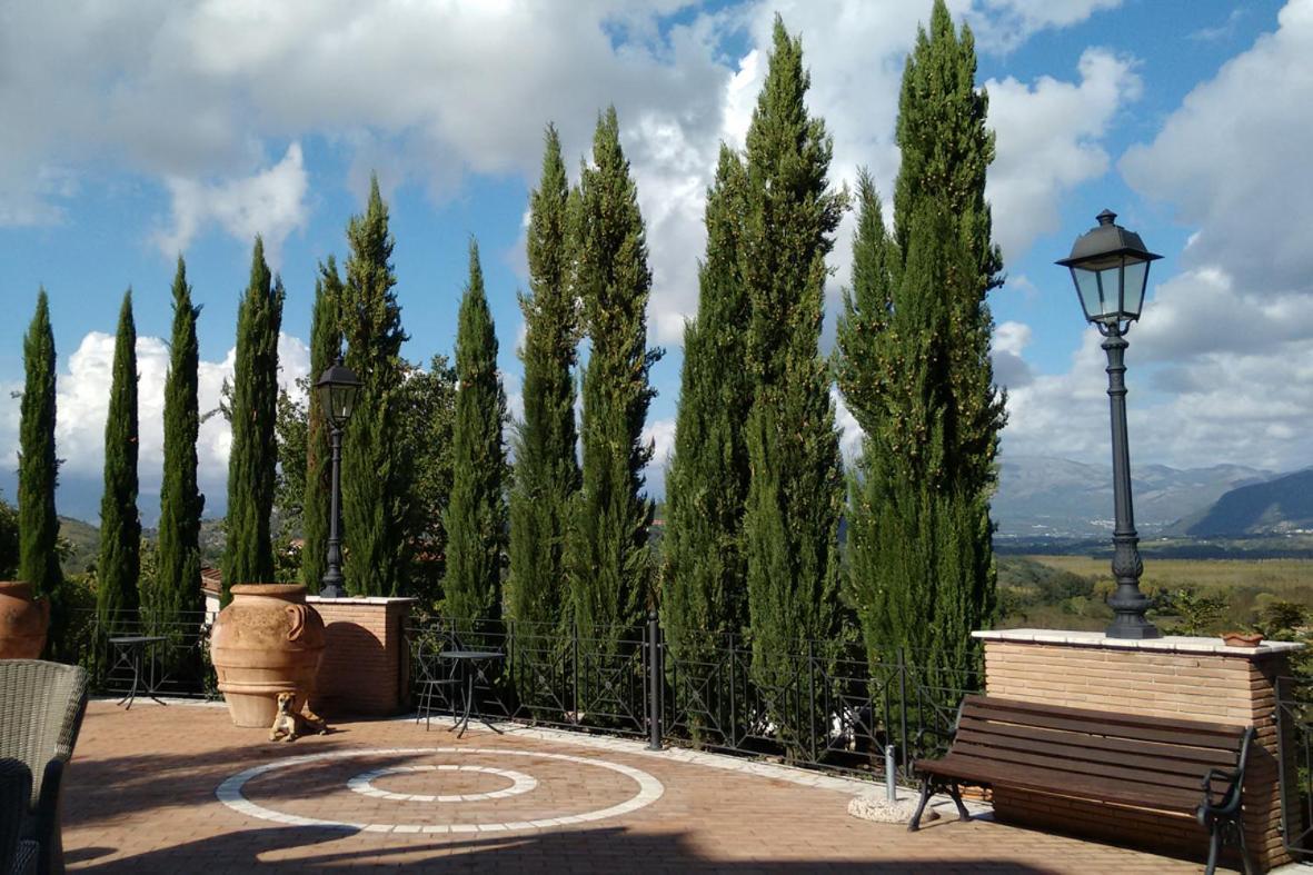 Bosco D'Olmi Country House Sant'Andrea del Garigliano Ngoại thất bức ảnh