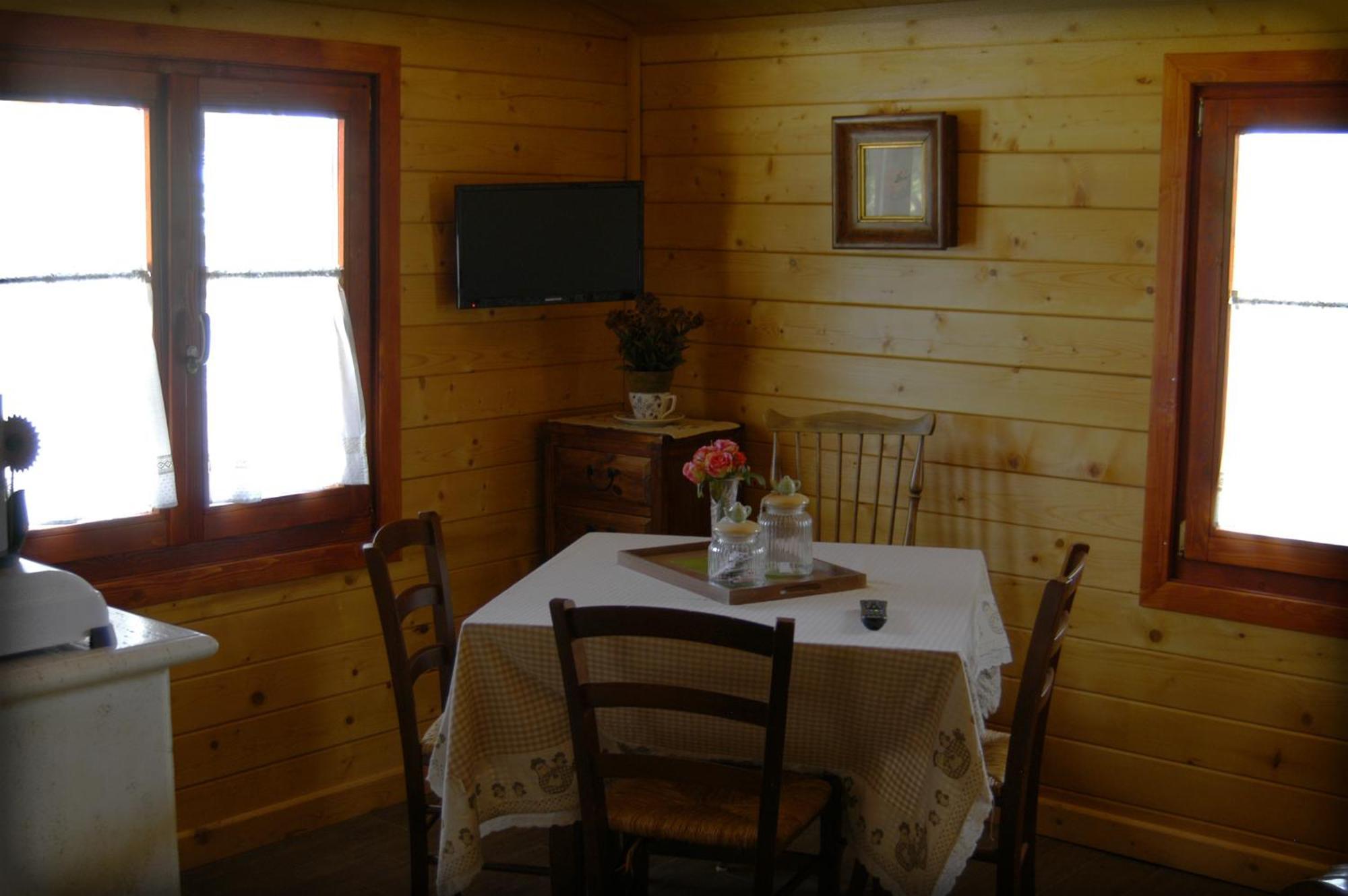 Bosco D'Olmi Country House Sant'Andrea del Garigliano Ngoại thất bức ảnh