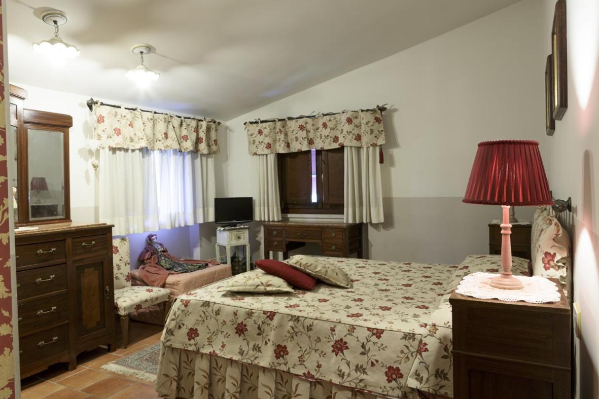 Bosco D'Olmi Country House Sant'Andrea del Garigliano Ngoại thất bức ảnh