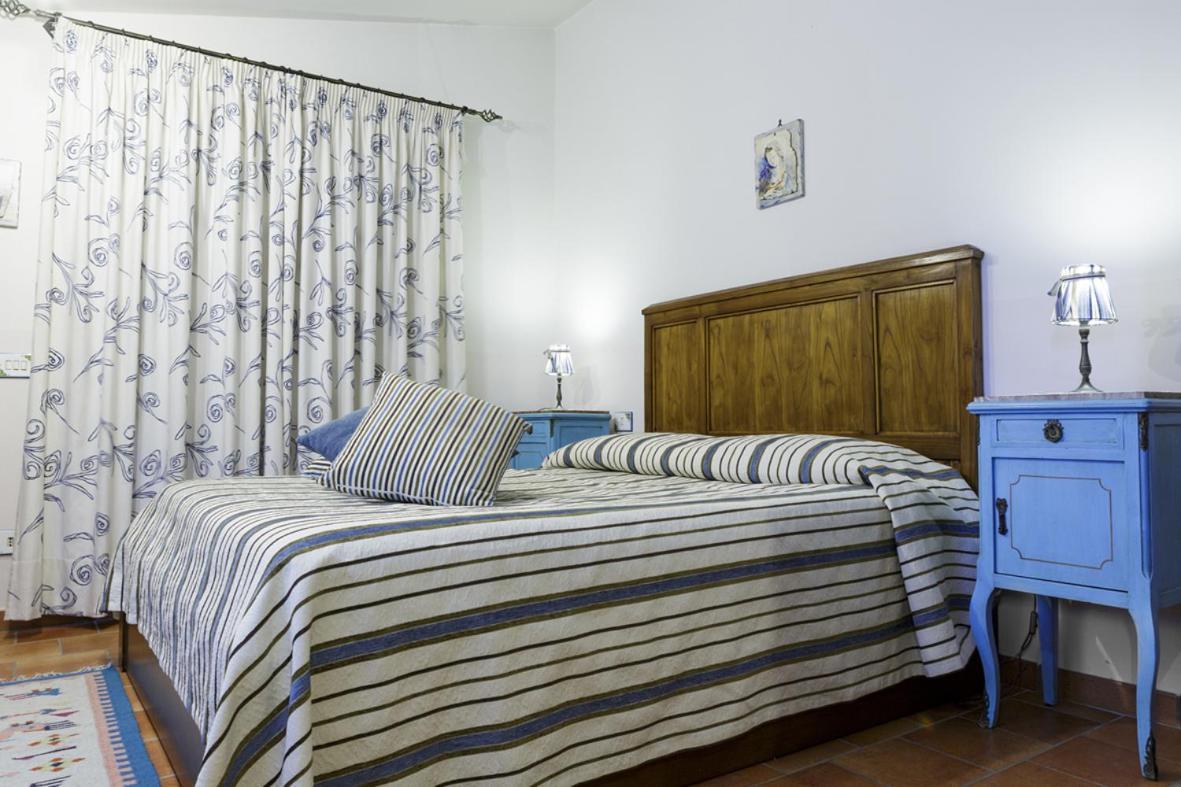 Bosco D'Olmi Country House Sant'Andrea del Garigliano Ngoại thất bức ảnh