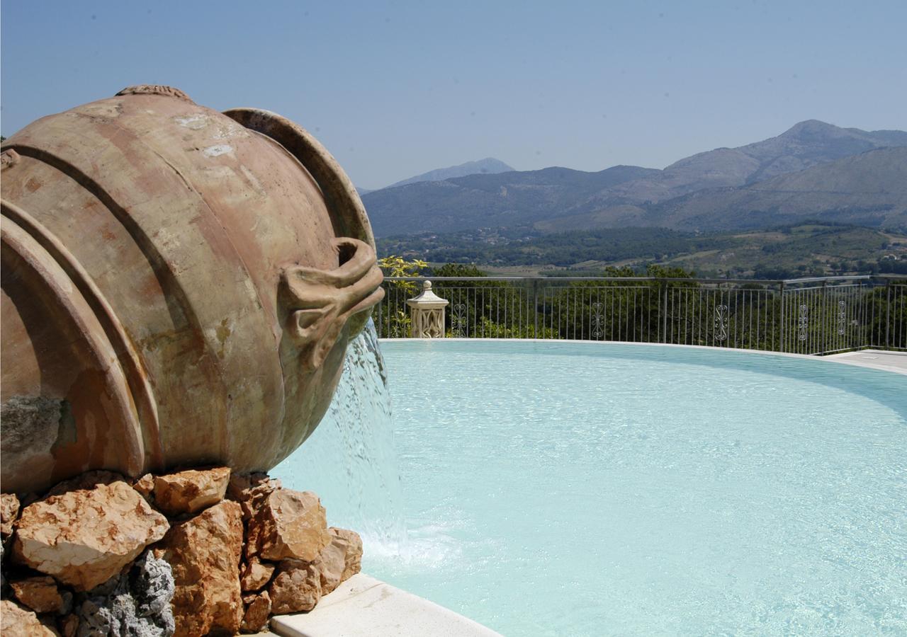 Bosco D'Olmi Country House Sant'Andrea del Garigliano Ngoại thất bức ảnh